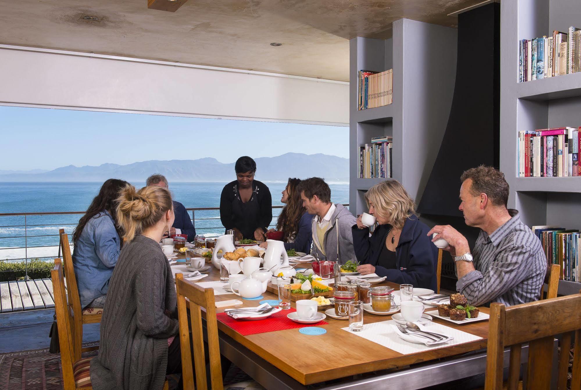Whalesong Lodge Gansbaai Luaran gambar