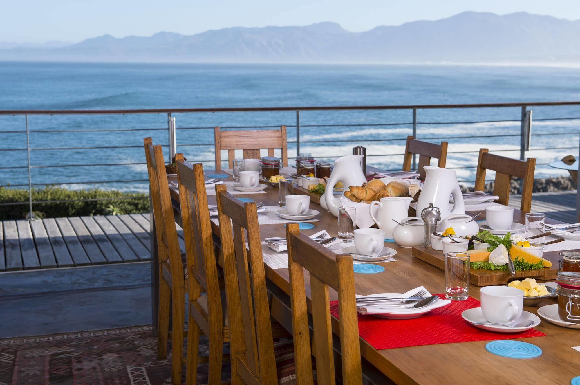 Whalesong Lodge Gansbaai Luaran gambar
